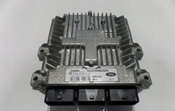 Land Rover Discovery 3 - LR3 Engine control unit/module NNN500560