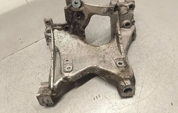 Audi A4 S4 B9 Engine mounting bracket 8W0399295E