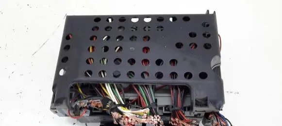 Opel Zafira A Fuse box set 24412497