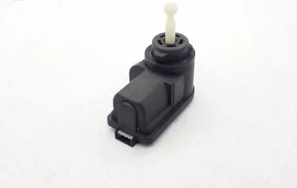 Volkswagen Golf IV Headlight level adjustment motor 1J0941295B