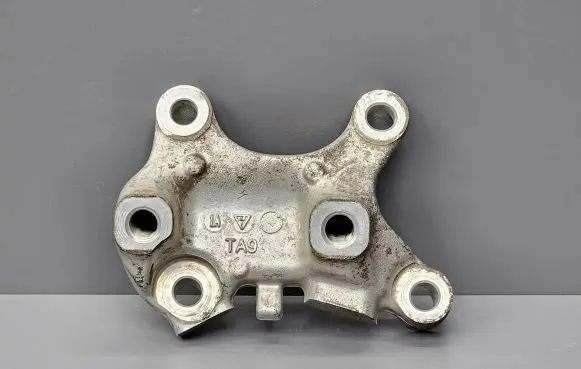 Honda Civic IX Engine mounting bracket TA9