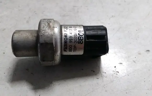 Audi A6 S6 C5 4B Air conditioning (A/C) pressure sensor 8D0959482B