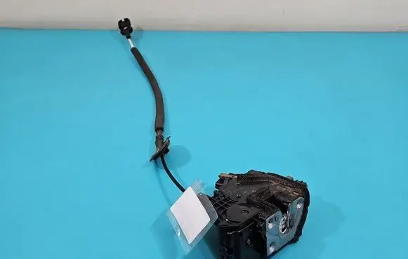 Front door lock