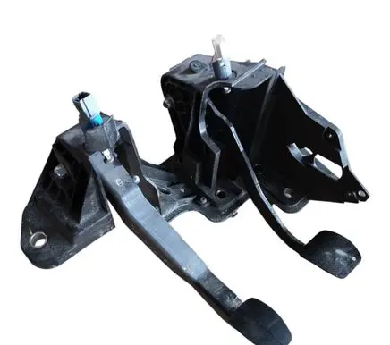 Renault Master III Pedal assembly 8200672233 8200672369