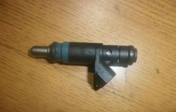 Audi A3 S3 8P Fuel injector 06b133551k 1073b02146