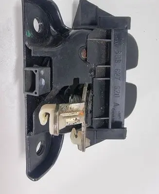 Tailgate/trunk/boot lock/catch/latch