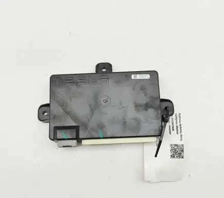 Tesla Model X Door control unit/module 104549010D