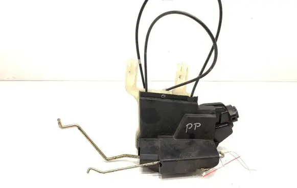 Hyundai Tucson JM Front door lock