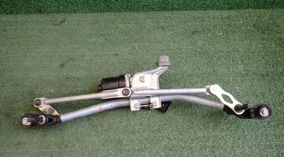 Peugeot 2008 II Front wiper linkage and motor 9824784980