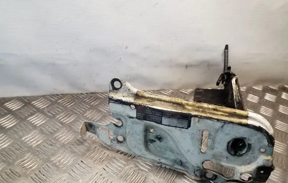 Top upper radiator support slam panel
