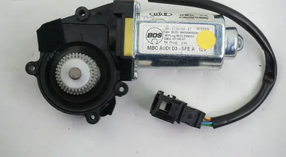 Audi A8 S8 D3 4E Rear door curtain motor 4E0861963B