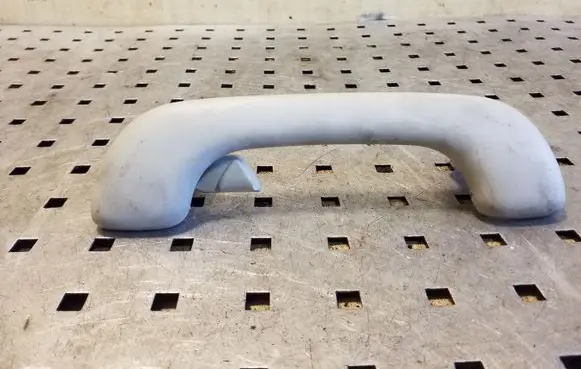 Nissan Qashqai Rear interior roof grab handle 8200003209