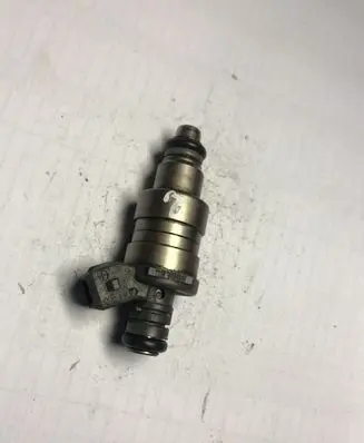 Ford Fiesta Fuel injector 95BFBC
