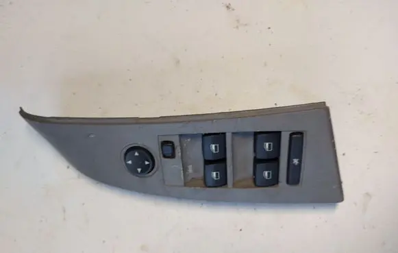 BMW 5 E60 E61 Electric window control switch 6951906