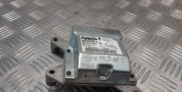 Renault Laguna II Airbag control unit/module 601958800 8200138952
