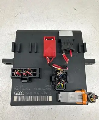 Audi A4 S4 B7 8E 8H Comfort/convenience module 8E0907279J