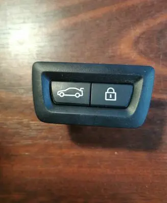 BMW X5 F15 Tailgate/boot open switch button 927512102