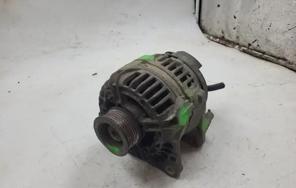 Audi A4 S4 B8 8K Generator/alternator 028903028D 0124325003