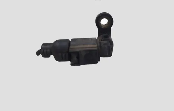 Audi A3 S3 8V Coolant temperature sensor 04E919501B