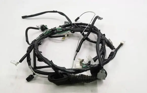 Toyota Auris E180 Tailgate/trunk wiring harness 8218402