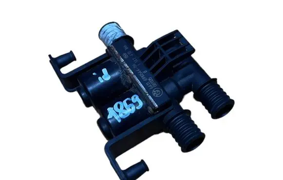 BMW X5 E70 Coolant heater control valve 64116910544 6910544 1147412166