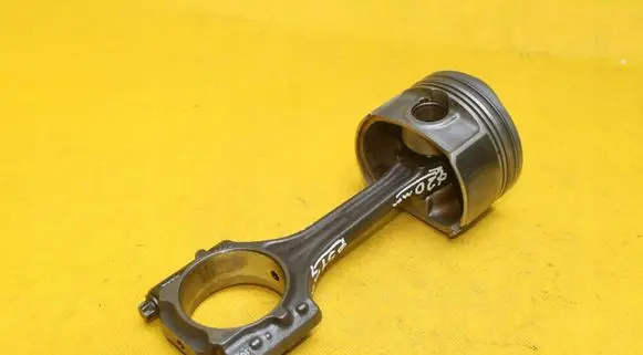 Audi A6 S6 C6 4F Piston with connecting rod