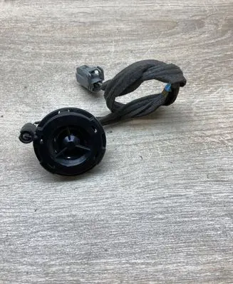 Volvo C30 Front door high frequency speaker 30752085 M5XUG
