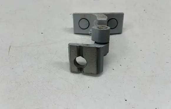 Mercedes-Benz GLA H247 Front door lower hinge