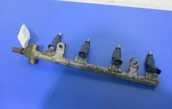 Toyota Yaris Verso Fuel main line pipe
