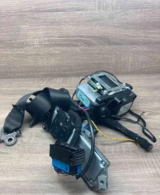 BMW 7 F01 F02 F03 F04 Front seatbelt 609335300D 9214239