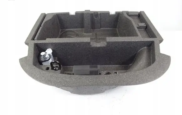 Skoda Octavia Mk4 Spare wheel section trim 5E3863957
