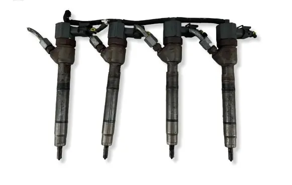 Hyundai i30 Fuel injectors set 0445110256