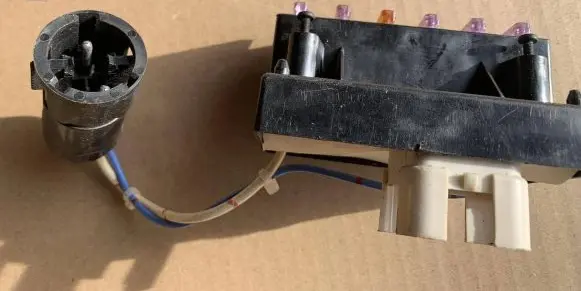 Jaguar XJ X40 Fuse module DBC3981 51030032A