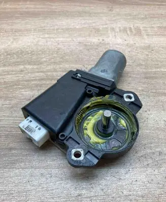 Toyota Avensis T270 Sunroof motor/actuator 6326020130 47170110070