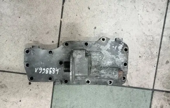 Iveco Daily 1st gen Oil filter mounting bracket 4898661