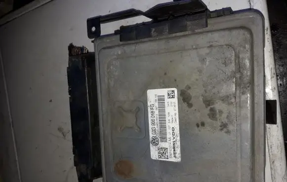 Volkswagen PASSAT B6 Engine control unit/module 5WP45614AA