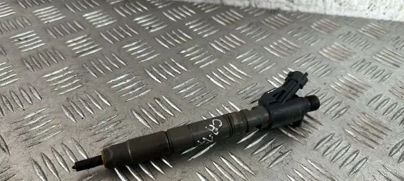 Volvo XC60 Fuel injector 31303238