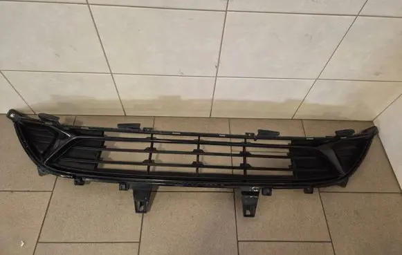 KIA Optima Front bumper lower grill 86562D4500