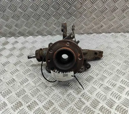Opel Movano B Front wheel hub 95508187