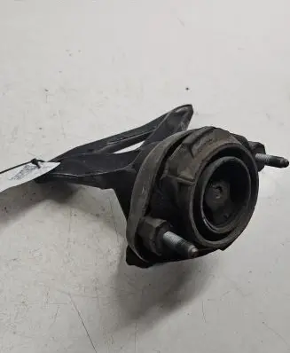Audi A4 S4 B6 8E 8H Gearbox mounting bracket 8E0399115J