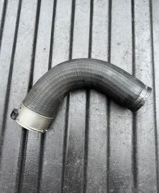 Volvo S90, V90 Intercooler hose/pipe 31370126