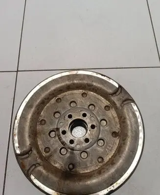 Volkswagen Transporter - Caravelle T5 Flywheel 2295000324 010920043a 010920