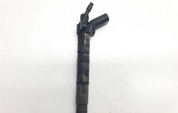 BMW 5 F10 F11 Fuel injector 7823461