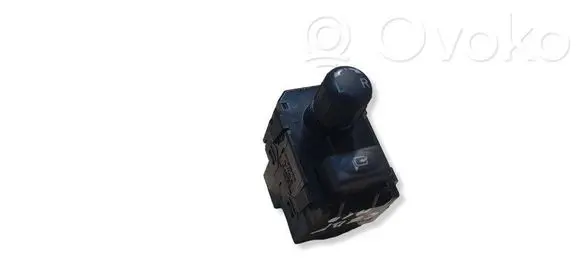 Nissan Leaf II (ZE1) Wing mirror switch 0711S0 0Z11SD