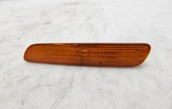 Volvo S40, V40 Front indicator light 30896799