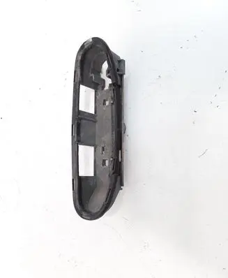 Rear door exterior handle/bracket