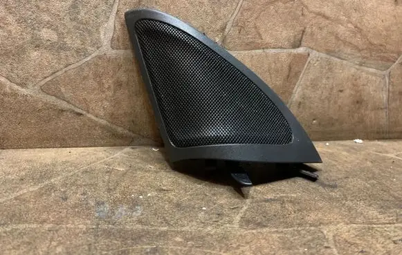 Mercedes-Benz GLA W156 X156 Dash center speaker trim cover A1567200111