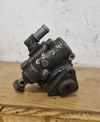 Audi A6 S6 C5 4B Power steering pump