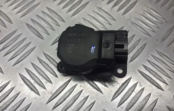Ford Focus A/C air flow flap actuator/motor 3M5H-19E616-AB