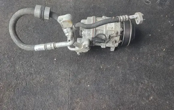 BMW 5 G30 G31 Air conditioning (A/C) compressor (pump) 7945819 12941310 10342610863